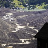 La destruction du village de Blatten et ses conséquences se sont invitées au Grand Conseil valaisan mardi (image d'illustration). KEYSTONE/MICHAEL BUHOLZER